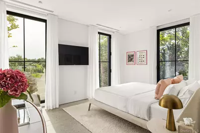 2 "A" W Water Street, Sag Harbor, NY 11963 - Photo 27