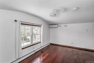 524 Jerusalem Ave, Hicksville, NY 11801 - Photo 17