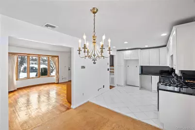 3 Saratoga Street, Commack, NY 11725 - Photo 15
