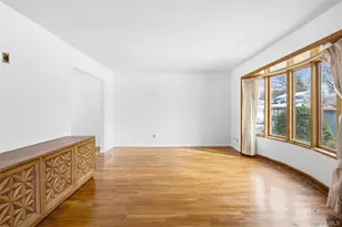 3 Saratoga St, Commack, NY 11725 - Photo 3