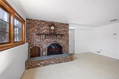 3 Saratoga Street, Commack, NY 11725 - Photo 17