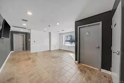 1601 Arctic Avenue, Bohemia, NY 11716 - Photo 7