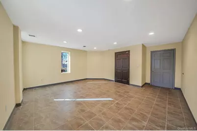 1601 Arctic Avenue, Bohemia, NY 11716 - Photo 9