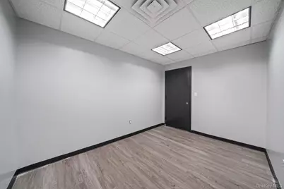 1601 Arctic Avenue, Bohemia, NY 11716 - Photo 11