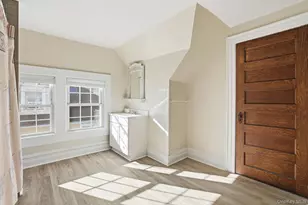 32 Brookside Pl, New Rochelle, NY 10801 - Photo 25