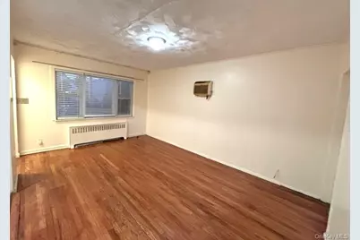 238-23 148th Drive #1st Floor, Rosedale, NY 11422 - Photo 3