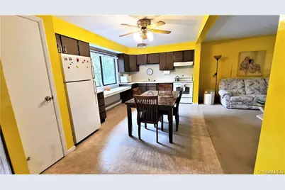 52 Medallion Road, Kiamesha Lake, NY 12751 - Photo 11