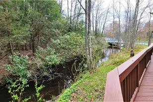 52 Medallion Rd, Kiamesha Lake, NY 12751 - Photo 27