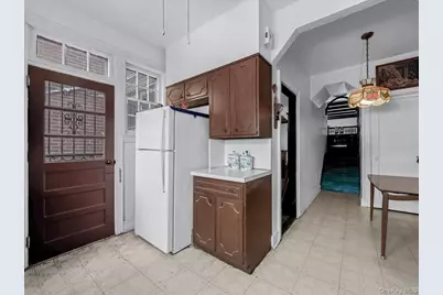 14017 58th Road, Flushing, NY 11355 - Photo 11