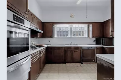 14017 58th Road, Flushing, NY 11355 - Photo 9