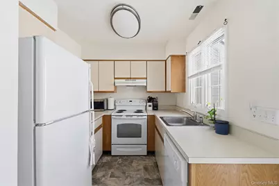 708 Chestnut Drive, Carmel, NY 10512 - Photo 7