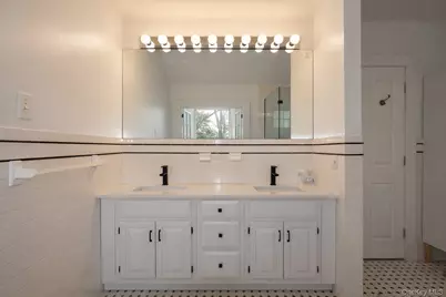 16 Clinton Avenue, Dobbs Ferry, NY 10522 - Photo 19