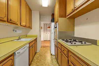 66-36 Yellowstone Boulevard #18H, Forest Hills, NY 11375 - Photo 7