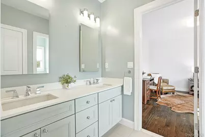 8 Wakefield Road, Scarsdale, NY 10583 - Photo 19