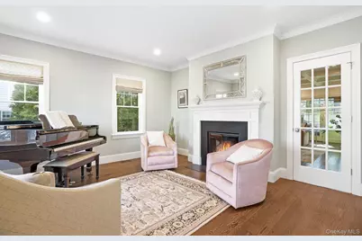 8 Wakefield Road, Scarsdale, NY 10583 - Photo 7