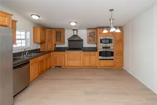 79 Stern Scenic Dr, Middletown, NY 10940 - Photo 3
