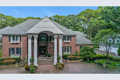 11 Danton Lane N, Lattingtown, NY 11560 - Photo 1