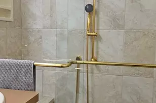 269-10 Grand Central Pkwy, Floral Park, NY 11005 - Photo 11