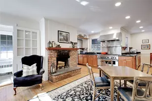 6 Emmet Pl, Garden City, NY 11530 - Photo 9