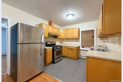 8030 160th Street, Jamaica, NY 11432 - Photo 7