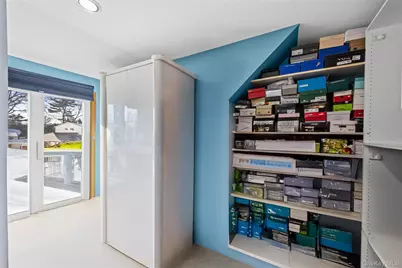 43 Wildflower Lane, Wantagh, NY 11793 - Photo 19