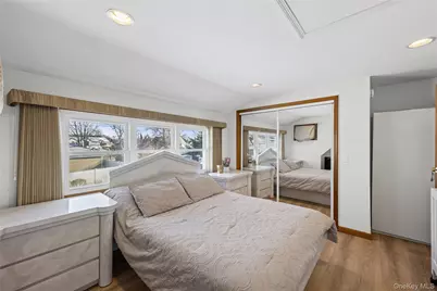 43 Wildflower Lane, Wantagh, NY 11793 - Photo 21