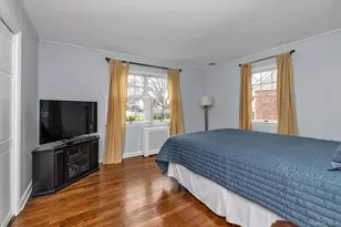 212 Wilton St, New Hyde Park, NY 11040 - Photo 11