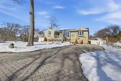 15 Mallard Drive, Center Moriches, NY 11934 - Photo 3