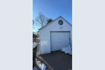 49 Peters Boulevard, Central Islip, NY 11722 - Photo 3