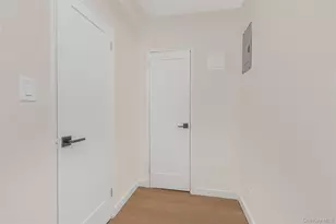 5601 Riverdale Ave, Bronx, NY 10471 - Photo 9