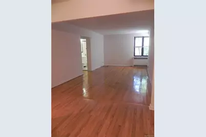 15 Clent Road #3C, Great Neck, NY 11021 - Photo 5