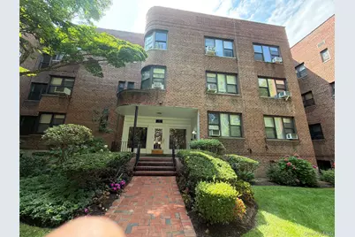 15 Clent Road #3C, Great Neck, NY 11021 - Photo 1