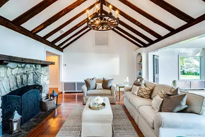 140 Old Winkle Point Road, Northport, NY 11768 - Photo 5