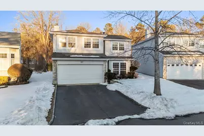 205 Fairfield Drive E, Holbrook, NY 11741 - Photo 35