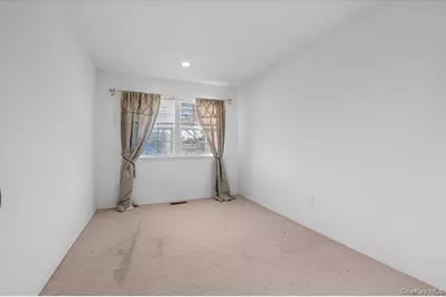 205 Fairfield Drive E, Holbrook, NY 11741 - Photo 29