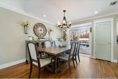 46 Lincoln Street, Farmingdale, NY 11735 - Photo 11