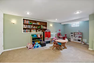 46 Lincoln Street, Farmingdale, NY 11735 - Photo 31