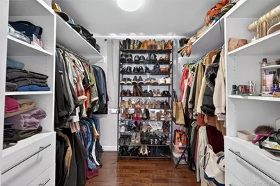 1024 Oaks Drive, Franklin Square, NY 11010 - Photo 11