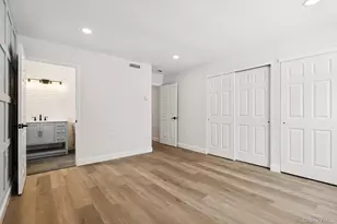 304 Kingston Ct, Ridge, NY 11961 - Photo 25