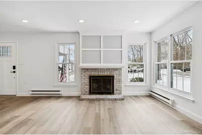 304 Kingston Court, Ridge, NY 11961 - Photo 9