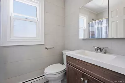 101 Spruce Avenue, Bethpage, NY 11714 - Photo 17