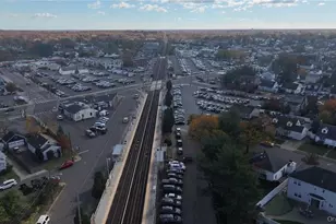 101 Spruce Ave, Bethpage, NY 11714 - Photo 37