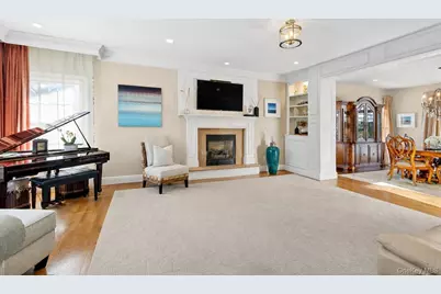 6 Dogwood Street, East Quogue, NY 11942 - Photo 5