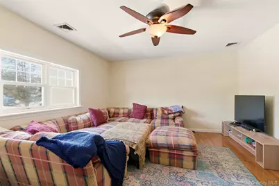 12 Cannon Court, Huntington, NY 11743 - Photo 13