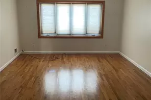 20-23 Whitestone Expy, Whitestone, NY 11357 - Photo 15