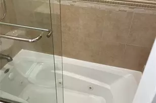 20-23 Whitestone Expy, Whitestone, NY 11357 - Photo 17