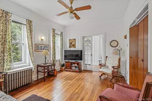 21-17 Hazen St, East Elmhurst, NY 11370 - Photo 13