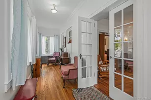 21-17 Hazen St, East Elmhurst, NY 11370 - Photo 11