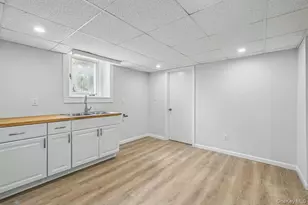 21-17 Hazen St, East Elmhurst, NY 11370 - Photo 23