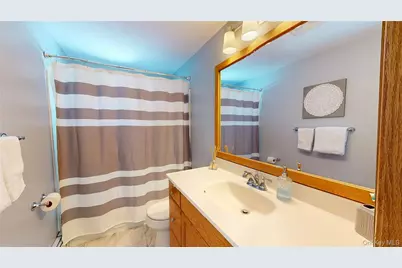 638 Saint George Avenue, North Babylon, NY 11703 - Photo 23